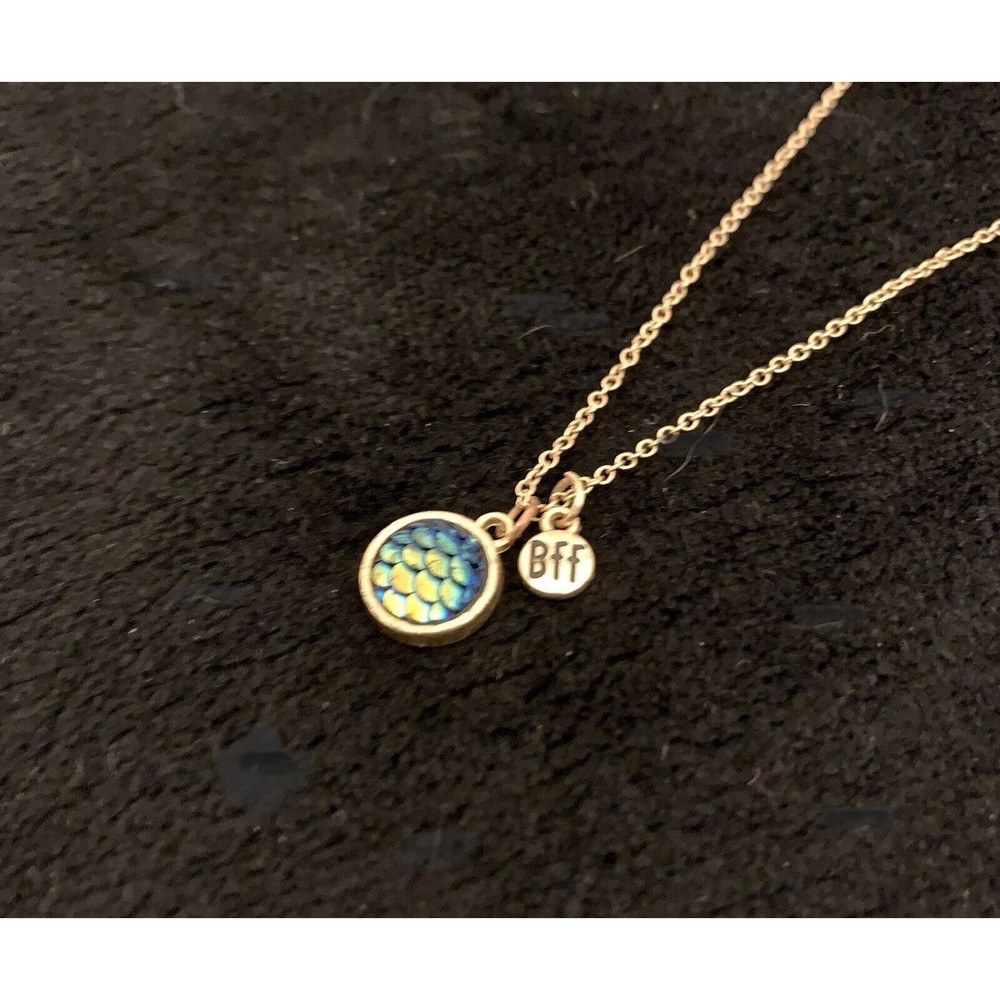 Necklace Mermaid Scales BFF Iridescent Pendant Gold Tone Chain - Picture 3 of 6